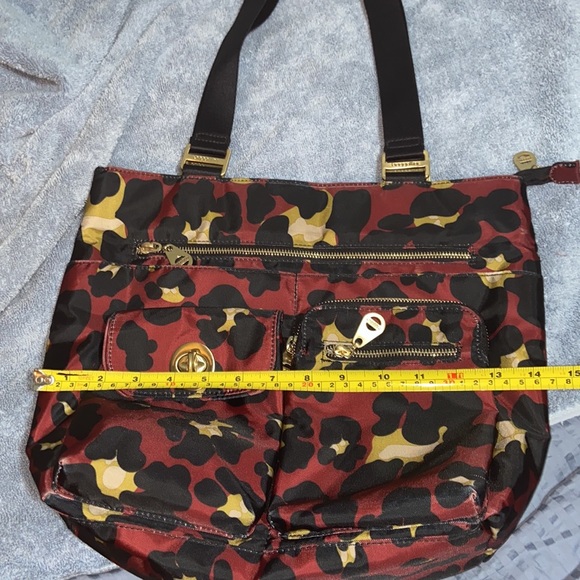 RARE Baggallini Scarlet Cheetah leopard shoulder Bag - Picture 9 of 12